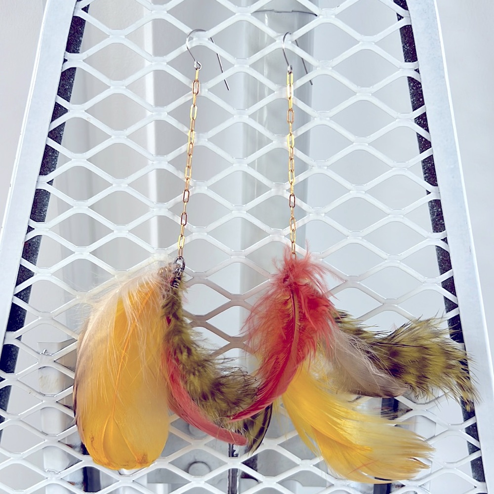 BelleStyle Austin Feather Earrings